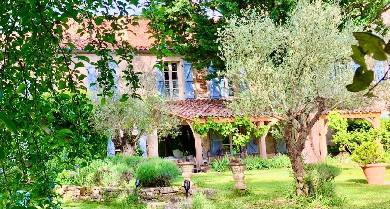 Le Relais Des Anges Acomodação com café da manhã Mercuès Exterior foto