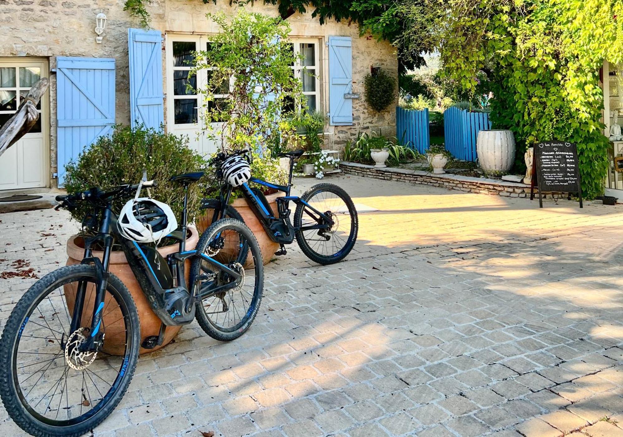 Le Relais Des Anges Acomodação com café da manhã Mercuès Exterior foto