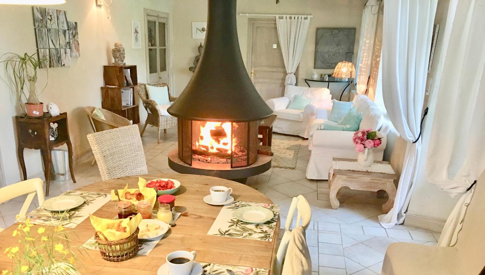 Le Relais Des Anges Acomodação com café da manhã Mercuès Exterior foto