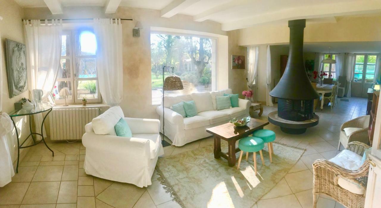 Le Relais Des Anges Acomodação com café da manhã Mercuès Exterior foto